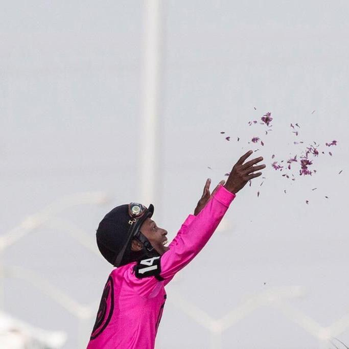 Elysian Field comes on late to capture $500,000 Woodbine Oaks